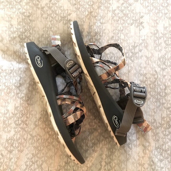 Chacos - Picture 2 of 4